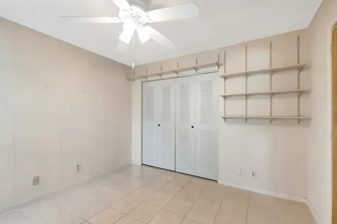 18575 Egret Way Boca Raton FL 33496