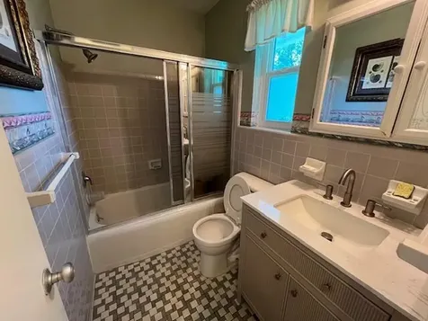 1172 Surf Road Riviera Beach FL 33404