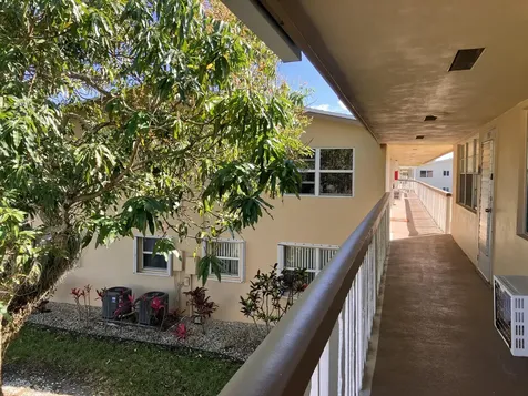 251 Dorchester K West Palm Beach FL 33417