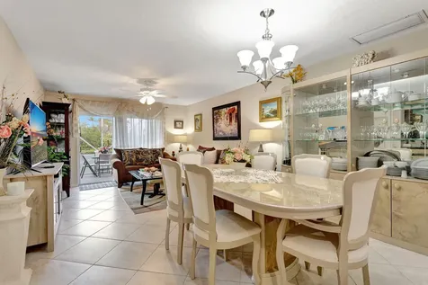 20818 Vinesta Circle Boca Raton FL 33433