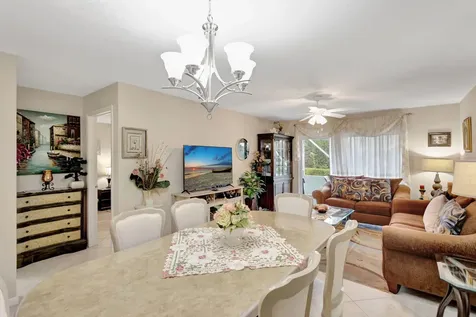 20818 Vinesta Circle Boca Raton FL 33433