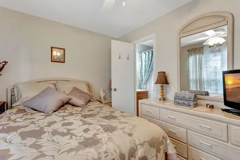 20818 Vinesta Circle Boca Raton FL 33433