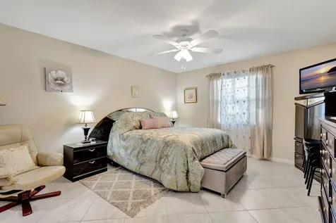 20818 Vinesta Circle Boca Raton FL 33433