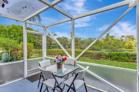 20818 Vinesta Circle Boca Raton FL 33433