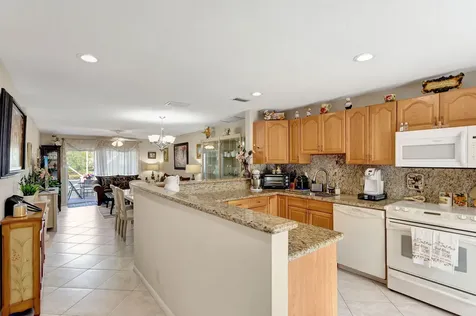 20818 Vinesta Circle Boca Raton FL 33433