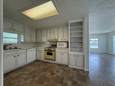 215 S Heron Drive Briny Breezes FL 33435