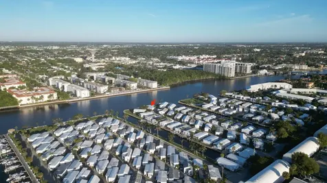 215 S Heron Drive Briny Breezes FL 33435
