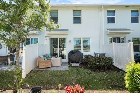 341 Se Halifax Lane Stuart FL 34994