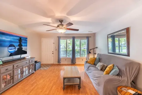 415 Sw 10th Avenue Boynton Beach FL 33435