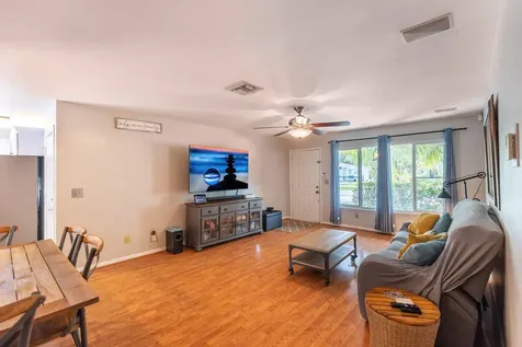 415 Sw 10th Avenue Boynton Beach FL 33435