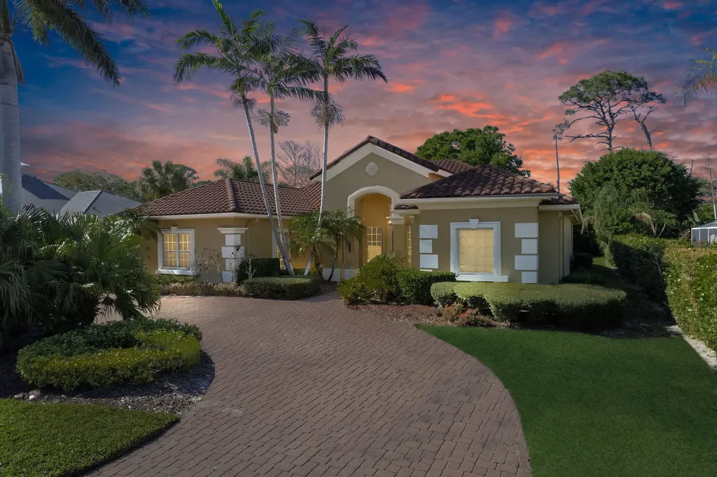 8306 Se Sanctuary Drive Hobe Sound FL 33455