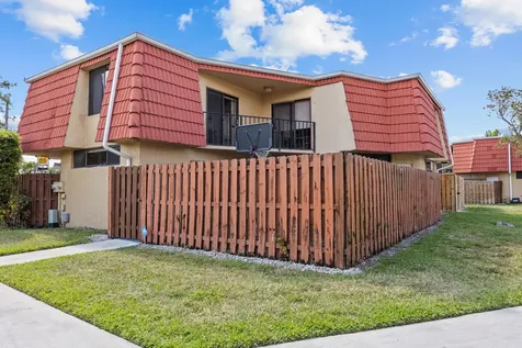 8182 Thames Boulevard Boca Raton FL 33433