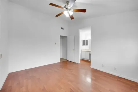 4718 Nw 82nd Avenue Lauderhill FL 33351