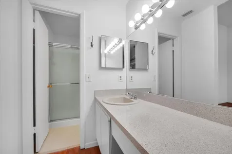 4718 Nw 82nd Avenue Lauderhill FL 33351
