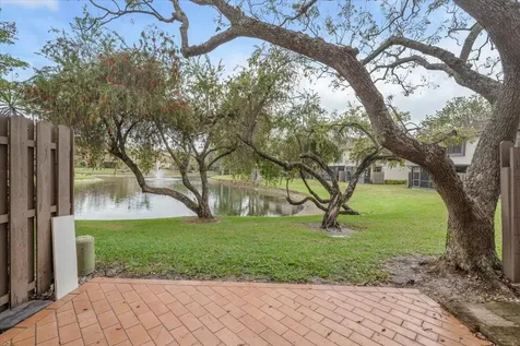 4718 Nw 82nd Avenue Lauderhill FL 33351
