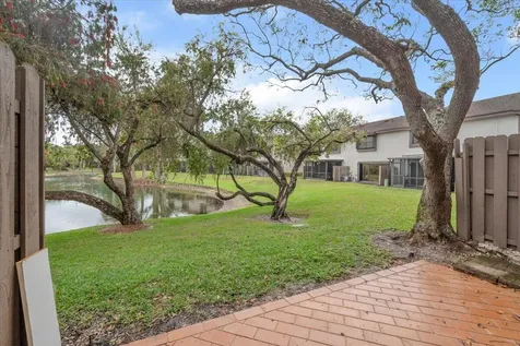 4718 Nw 82nd Avenue Lauderhill FL 33351