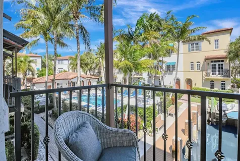 813 Estancia Way Boynton Beach FL 33435