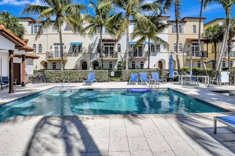 813 Estancia Way Boynton Beach FL 33435