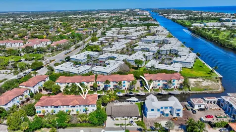 813 Estancia Way Boynton Beach FL 33435