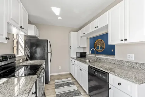 193 Se 1st Circle Boynton Beach FL 33435