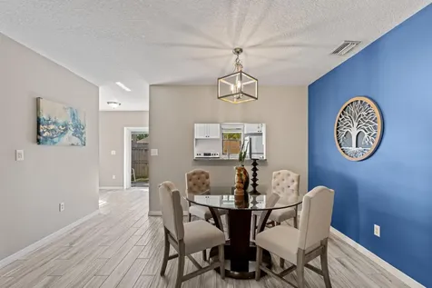 193 Se 1st Circle Boynton Beach FL 33435