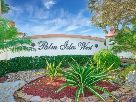 9507 Crescent View Drive Boynton Beach FL 33437