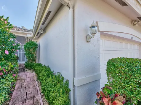 9507 Crescent View Drive Boynton Beach FL 33437
