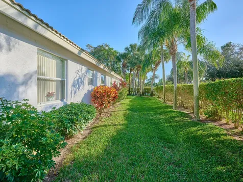 9507 Crescent View Drive Boynton Beach FL 33437