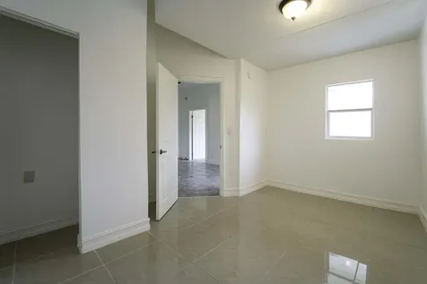 6 Cambridge Place Boynton Beach FL 33426