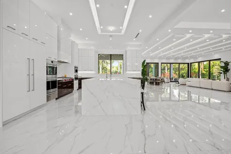 8235 Twin Lake Drive Boca Raton FL 33496