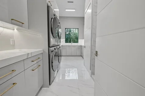 8235 Twin Lake Drive Boca Raton FL 33496