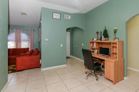 557 Sw Baoy Avenue Port Saint Lucie FL 34953