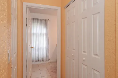 557 Sw Baoy Avenue Port Saint Lucie FL 34953