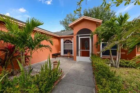 557 Sw Baoy Avenue Port Saint Lucie FL 34953