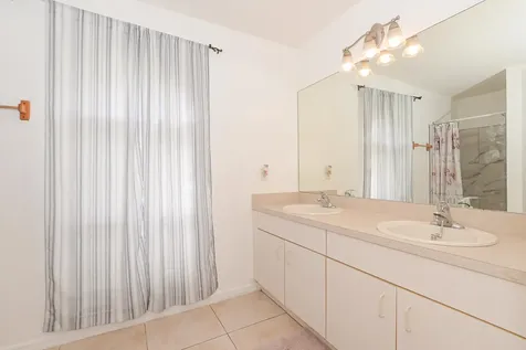 557 Sw Baoy Avenue Port Saint Lucie FL 34953