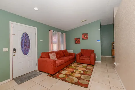 557 Sw Baoy Avenue Port Saint Lucie FL 34953