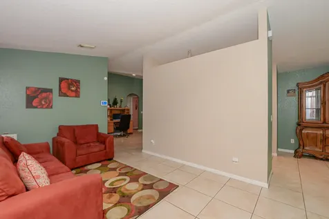 557 Sw Baoy Avenue Port Saint Lucie FL 34953