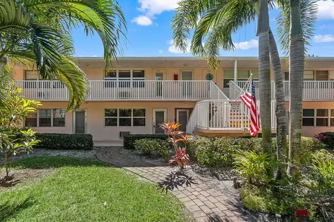231 Dorchester West Palm Beach FL 33417