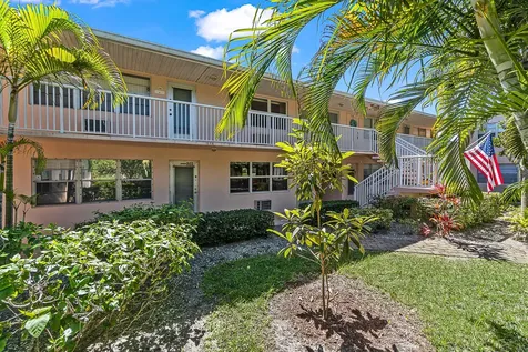 231 Dorchester West Palm Beach FL 33417