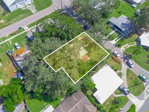 657 Avenue C Winter Haven FL 33880