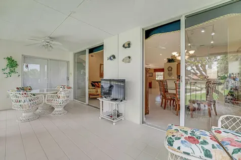 9805 Shadybrook 201 Drive Boynton Beach FL 33437