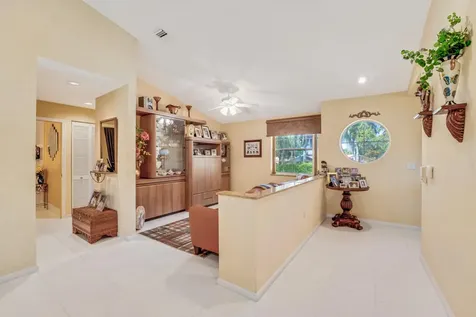 9805 Shadybrook 201 Drive Boynton Beach FL 33437