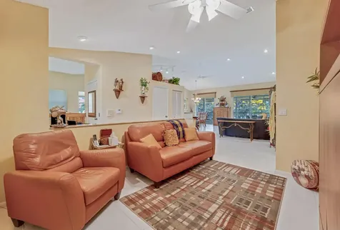 9805 Shadybrook 201 Drive Boynton Beach FL 33437