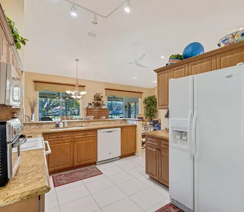 9805 Shadybrook 201 Drive Boynton Beach FL 33437