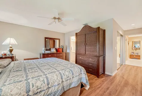 9805 Shadybrook 201 Drive Boynton Beach FL 33437
