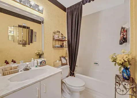 9805 Shadybrook 201 Drive Boynton Beach FL 33437