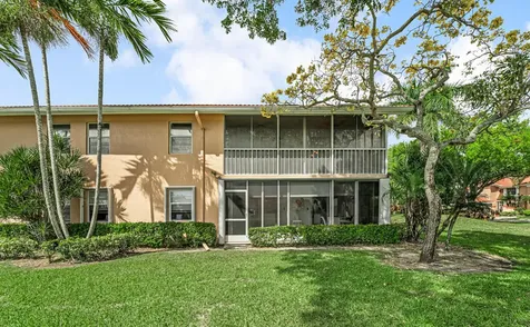 9805 Shadybrook 201 Drive Boynton Beach FL 33437