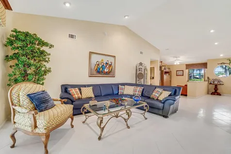 9805 Shadybrook 201 Drive Boynton Beach FL 33437