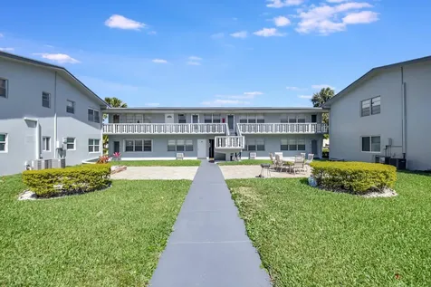 39 Waltham B West Palm Beach FL 33417