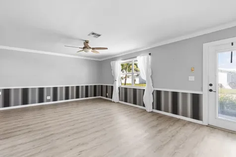 2300 Sw 21st Way Boynton Beach FL 33426